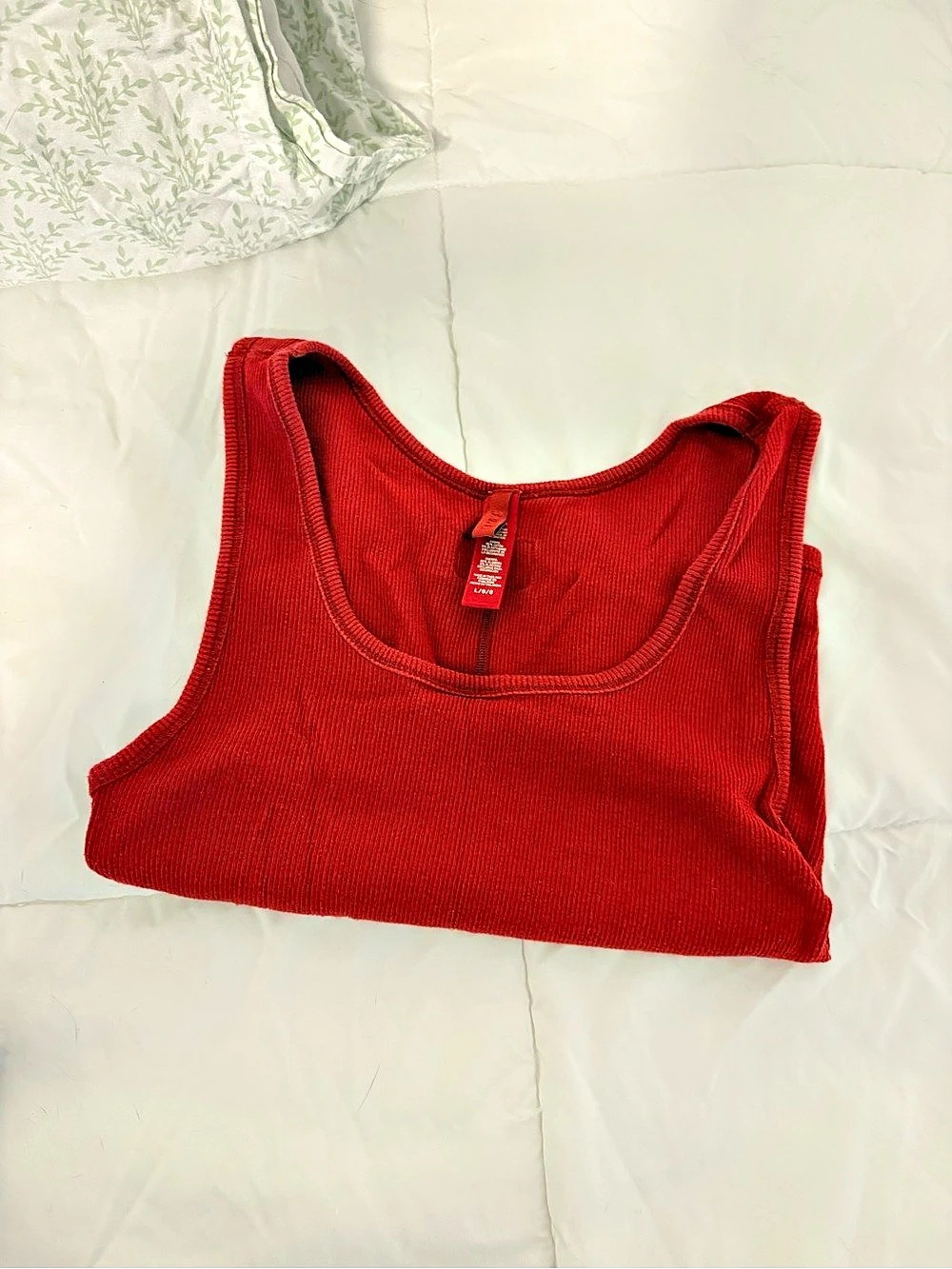 Skims Ribbed Tank Top in Red Large Like New